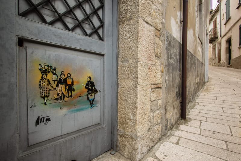 Alice-pasquini---civitacampomarano-it_17710839288_o