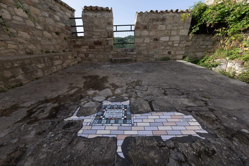 Ememem_Location_Civitacampomarano_Photo_©_Ian_Cox_2022 copy