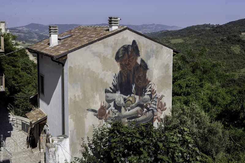 MiluCorrech_Location_Civitacampomarano_Photo_©_Ian_Cox_2019